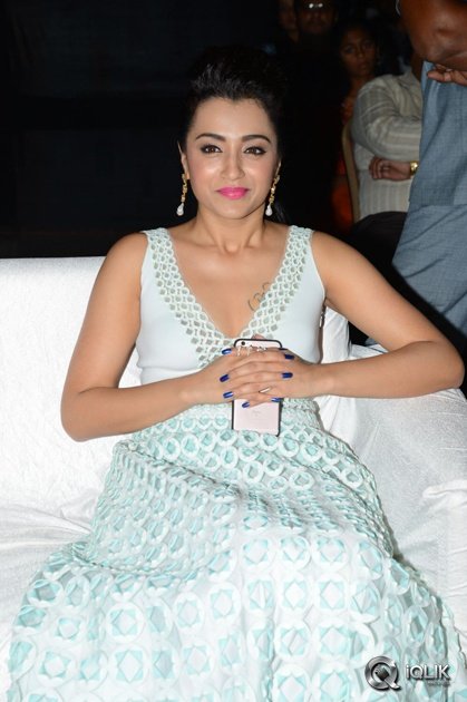 Trisha-at-Nayaki-Movie-Audio-Launch